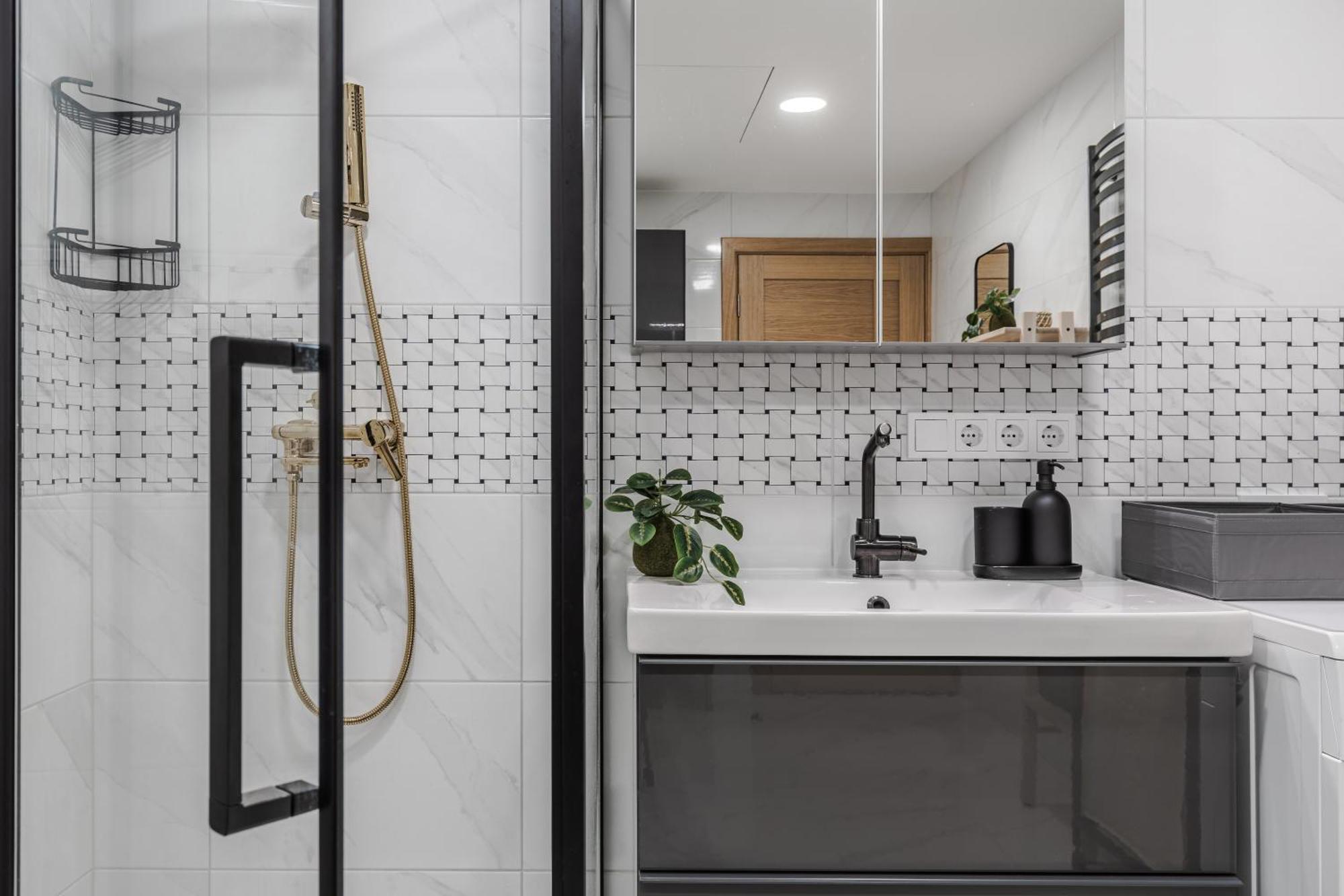 Fantasy House, Cozzy Apartmens, Free Parking, Long Stays Welcome Vilnius Ngoại thất bức ảnh